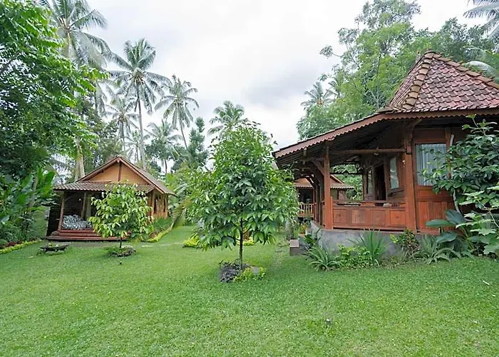 Nishiyama House Sambangan By The Lavana ロッジ