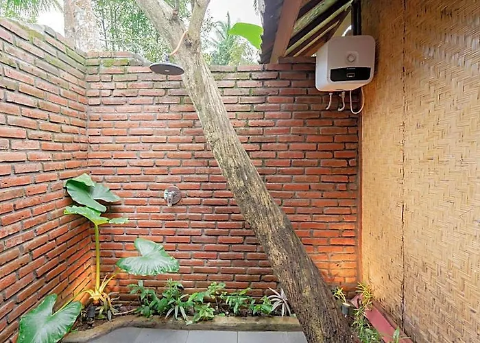 ロッジ Nishiyama House Sambangan By The Lavana *