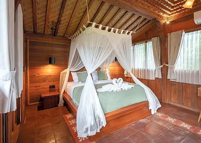 Nishiyama House Sambangan By The Lavana *